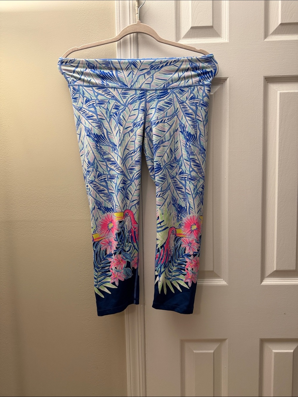 Tropical Print Capri Leggings - Blue & Pink